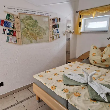 Ferienwohnung Am Oepitzer Berg Pößneck Buitenkant foto