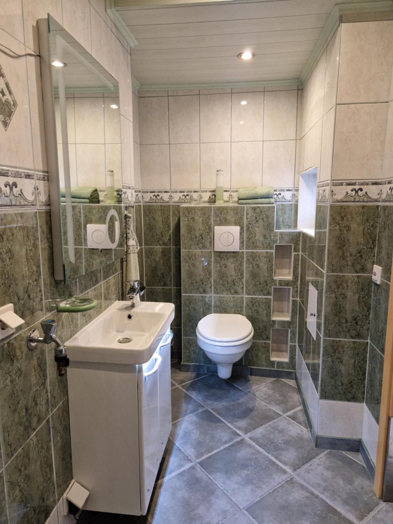 Am Oepitzer Berg Apartment *